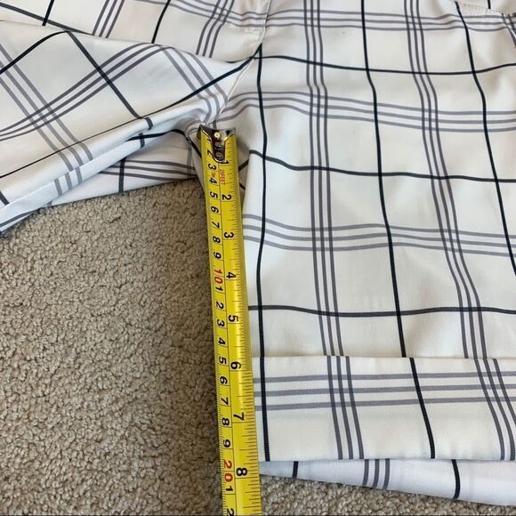 QUAGMIRE Golf White gray black striped plaid check shorts Sz 8 NWOT - Picture 10 of 11